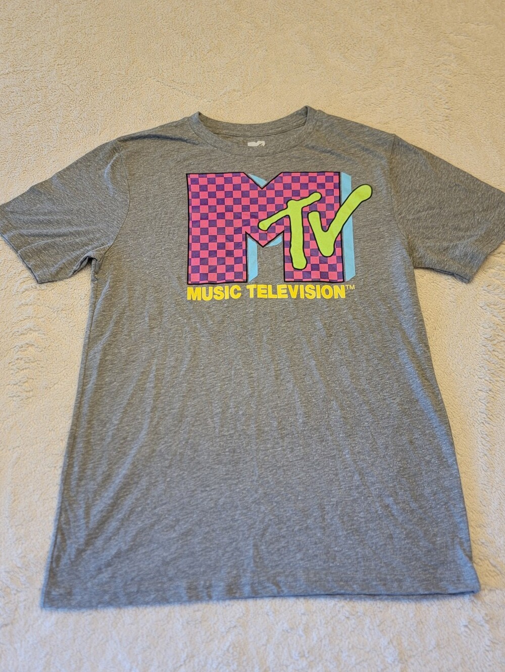 MTV Music Television Youth Graphic Tee Grey Pink Checkerboard Logo Kids XXL (18)